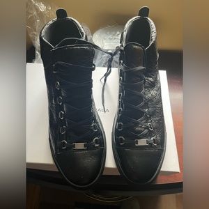 Men’s Balenciaga arena sneakers